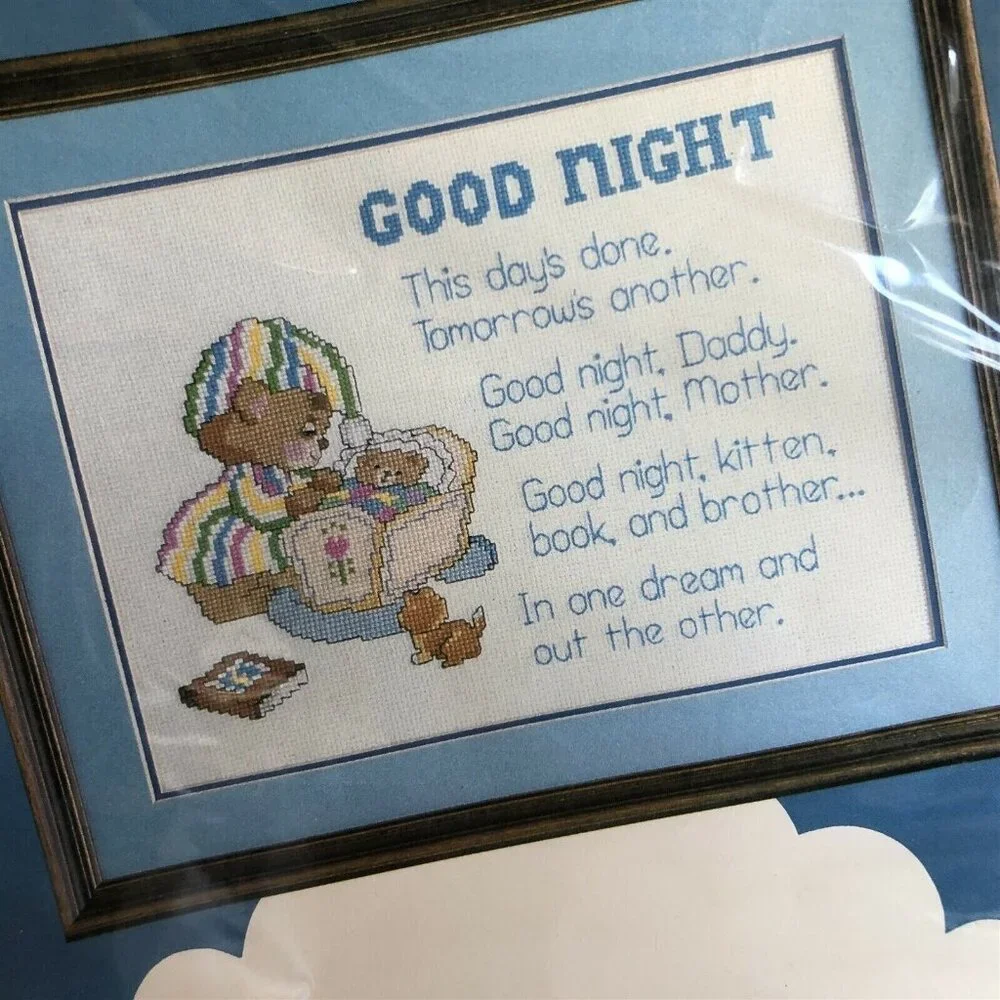 TEDDY BEDDY BEAR STAMPED CROSS STITCH KIT TITAN VINTAGE NEW Good Night Picture